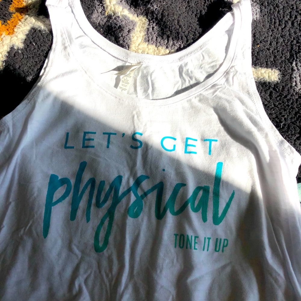 TIU crop tank